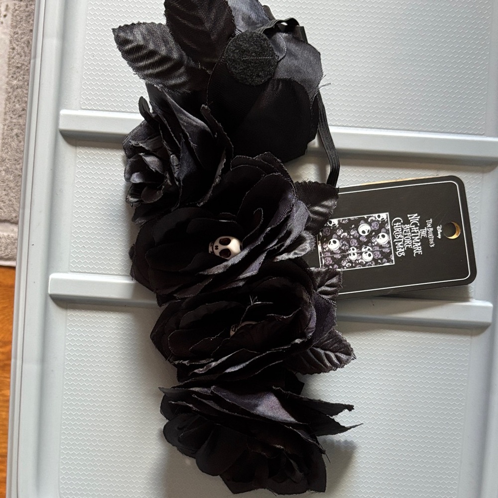 NWT Jack Skellington Black Roses Skulls hardback